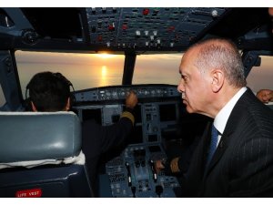 Cumhurbaşkanı Erdoğan’ın uçağı 3. havalimanına indi
