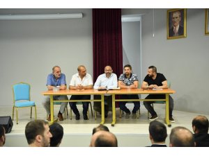 Başkan Üzülmez, Arslanbey FK kongresine katıldı