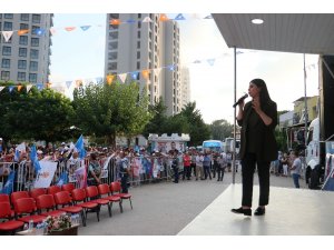 Bakan Çelik ve Bakan Sarıeroğlu mahalle mitingde halka seslendi