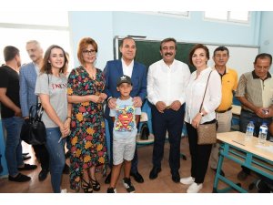 Başkan Çetin, ailesiyle oy kulandı