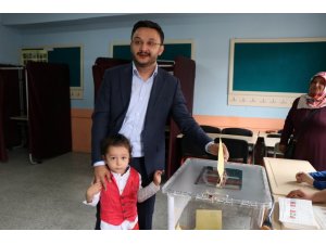 Nevşehir’de siyasiler oylarını kullandı