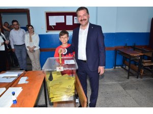 Balıkesir ilçe belediye başkanları oylarını kullandı