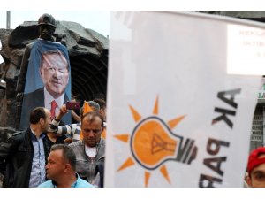 Zonguldak’ta AK Partililer sokaklara akın etti