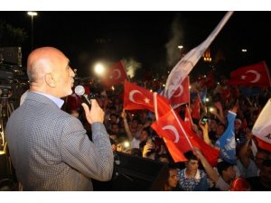 Seçim sonuçları Konya’da coşkuyla kutlandı