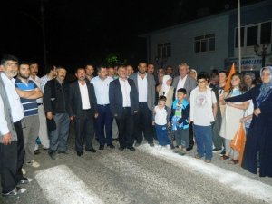 Doğanşehir’de seçim kutlamaları