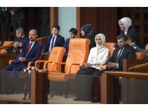 Cumhurbaşkanı Erdoğan TBMM’de yemin etti