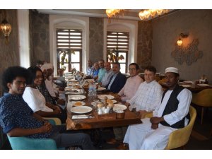 Trabzonlu Sudan Büyükelçisi, Sudanlı öğrenciler ile buluştu