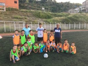 Simav’da küçükler futbol turnuvası