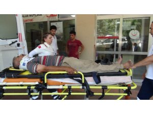 Şanlıurfa’da kamyonet ile otomobil çarpıştı: 3 yaralı