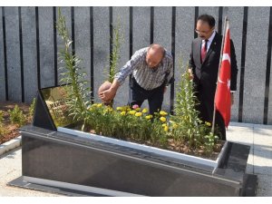 15 Temmuz’da şehit olan Erdoğan’ın yakın koruması kabri başında anıldı