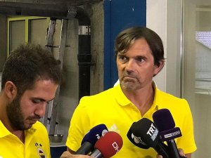 Fenerbahçe Teknik Direktörü Cocu: Transferde çok çalıştığımızı söyleyebilirim