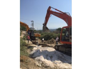 Akçaova kanalizasyon altyapısı inşaatında çalışmalar sürüyor