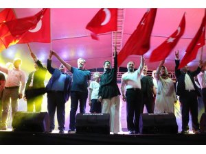 Beyşehir’de demokrasi şöleni