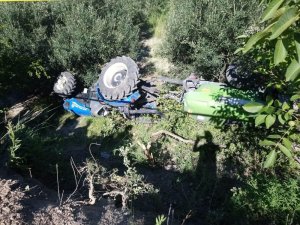 Söke’de traktörün altında kalan çiftçi hayatını kaybetti