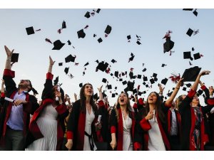 Bilgi Üniversitesi bu sene 6 bin 431 mezun verdi