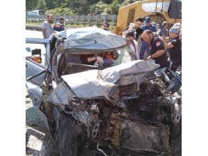 Artvin’deki kazada acil tıp teknikeri ağır yaralandı