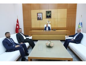 Başkan Toçoğlu, SAÜ Rektörü Savaşan ile bir araya geldi