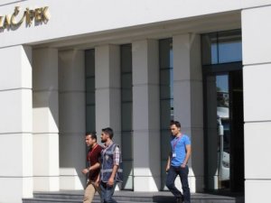 Akın İpek, Türkiye'nin iade talebi üzerine gözaltına alındı