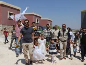 Suriyeli yetimlerin geleceği inşa ediliyor
