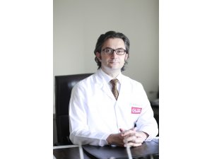 Prof. Dr. Tunç Cevat Öğün: “El bileğinde sinir sıkışması uyuşmayla kendini belli ediyor”