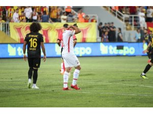 Spor Toto Süper Lig: Göztepe: 1 - Yeni Malatyaspor: 3 (Maç sonucu)