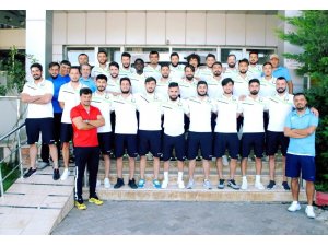 Salihli Belediyespor, Karşıyaka’yı 2 golle geçti