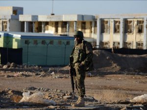 Afganistan'da Taliban'dan askeri üsse saldırı: 38 ölü