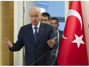 Bahçeli: "Türkiye, döviz üzerinden kundaklanmak istenmektedir"