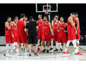 A Milli Erkek Basketbol Takımı, Karadağ maçı hazırlıklarına başladı