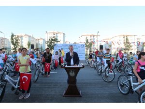 Şahinbey’de 144 öğrenciye daha bisiklet hediyesi