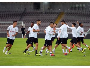 Beşiktaş’ta LASK Linz maçı hazırlıklarını tamamladı