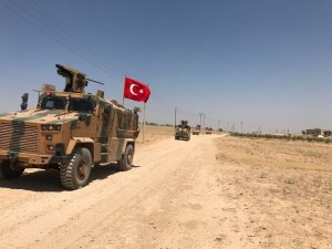 TSK:"Türk Silahlı Kuvvetleri ve ABD Silahlı Kuvvetleri unsurları tarafından, Fırat Kalkanı Harekât alanı ile Münbiç arasında kalan hatta 25 Ağustos 2018 tarihinde 35’inci koordineli/bağımsız devriye faaliyeti icra edilm