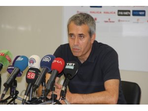 Kemal Özdeş: "Ligin en zor deplasmanında kazanmak sevindirici"