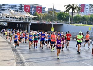 İzmir’in maraton heyecanı