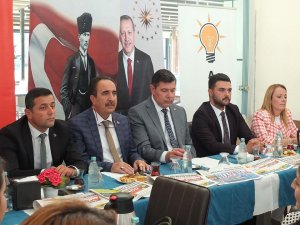 AK Parti Çorlu İlçe Teşkilatı’nın yeni yönetimi tanıtıldı
