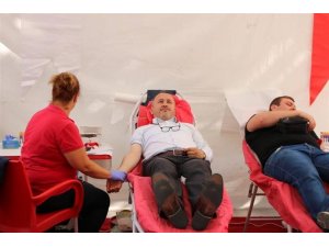 Kırklareli İl Müftülüğü personelinden kan bağışı kampanyasına destek