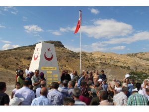1994’de haince şehit edilen 13 Ulukaleli için anıt yapıldı