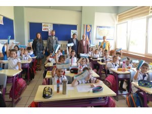 Bozbey’den okullara ziyaret