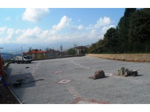 İzmit Belediyesi’nden Tepeköy’e parke