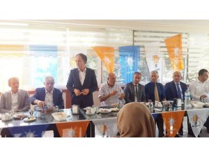 Edremit AK Parti’den birlik ve beraberlik kahvaltısı