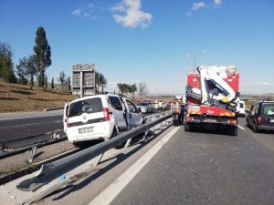 TEM’de trafiği kilitleyen kaza:4 yaralı