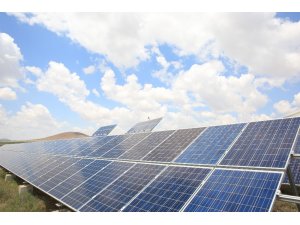 Akfen Yenilenebilir Enerji’nin 20 MW’lık Van güneş santrallerinde elektrik üretimi başladı