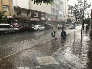 Iğdır’da sağanak yağış hayatı olumsuz etkiledi