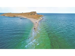 Çarpanak Adası’na antik yoldan su altı yürüyüşü