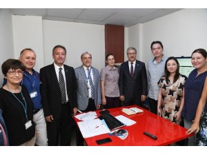 Ege Üniversitesi’nden Özbek doktorlara eğitim
