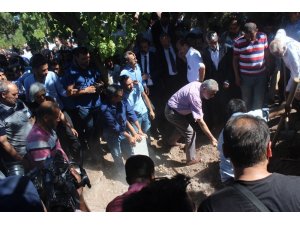 HDP’li İbrahim Ayhan’ın cenazesi Siverek’te toprağa verildi