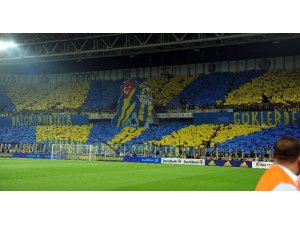 Fenerbahçe’den derbi koreografisi