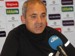 Erkan Sözeri: “Bu stadı FIFA yetkilileri görse bize süt kupasını bile vermezler”