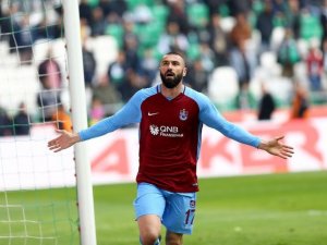 Burak Yılmaz, Galatasaray'daki gollerini aştı