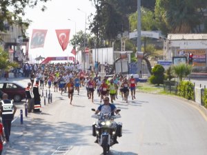 Didim’de ilk kez yarı maraton heyecanı yaşandı